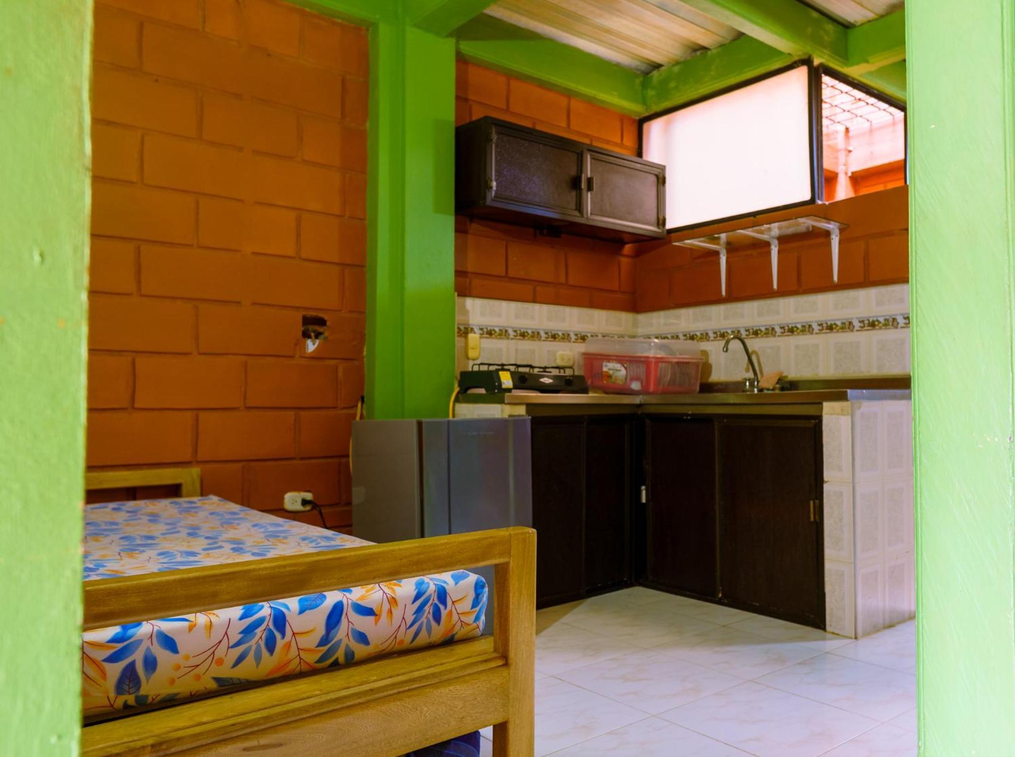 Mi Pueblo Natal Aptos Y Habitaciones Некоклі Екстер'єр фото
